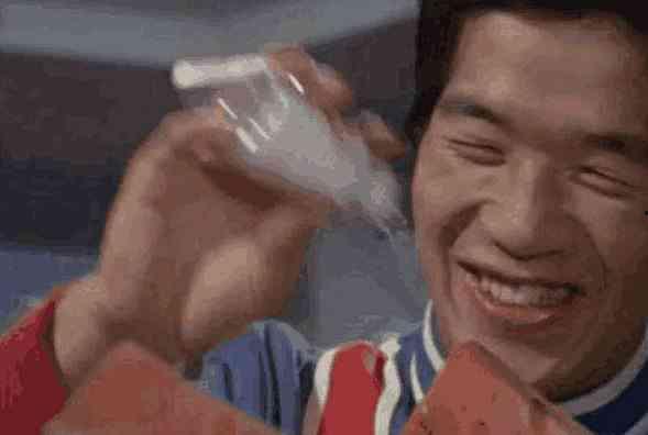 为啥男生愿意吃瓜,为何男性热衷于“吃瓜”现象背后的心理动机